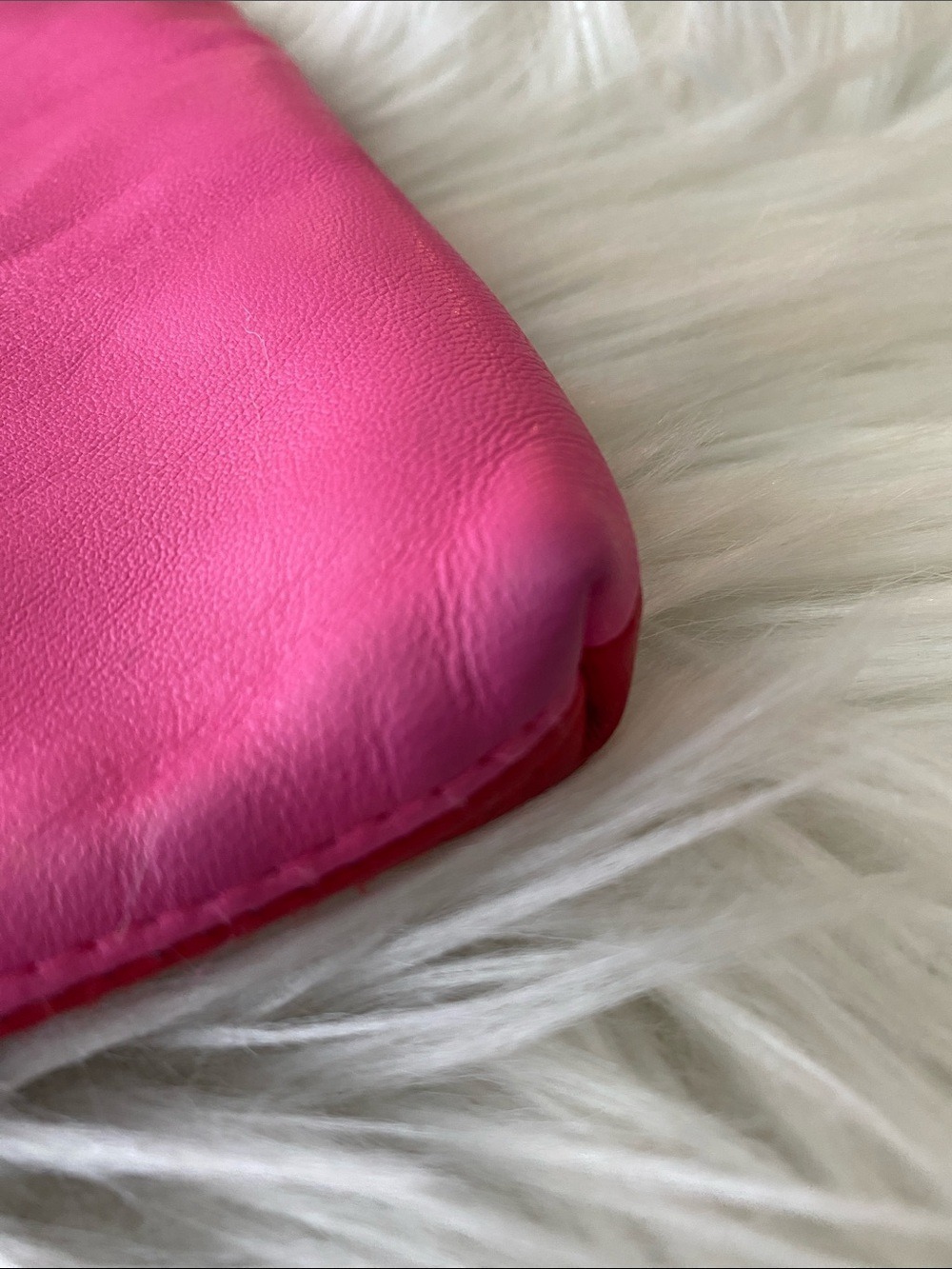 Christian Dior red/pink faux leather makeup bag-Embossed Logo - Picture 5 of 10